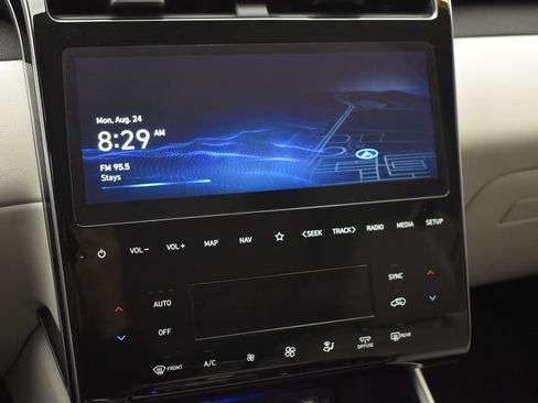Used 2023 Hyundai Tucson Limited AWD/4WD image 18