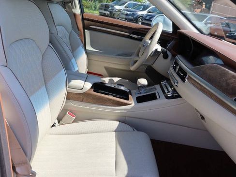 Used 2020 Genesis G90 3.3T Premium AWD/4WD image 15