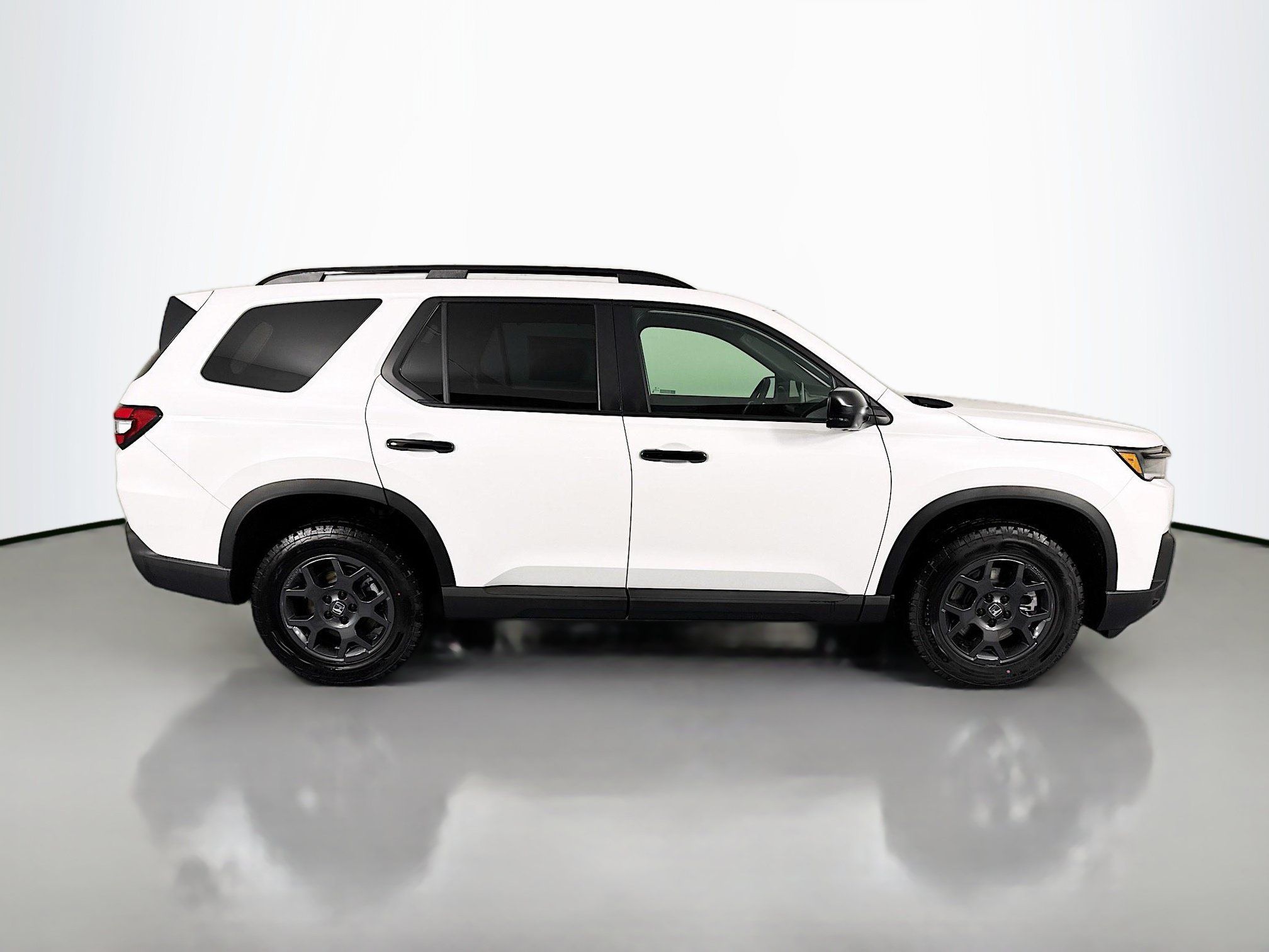 New 2026 Honda Pilot TrailSport image 4