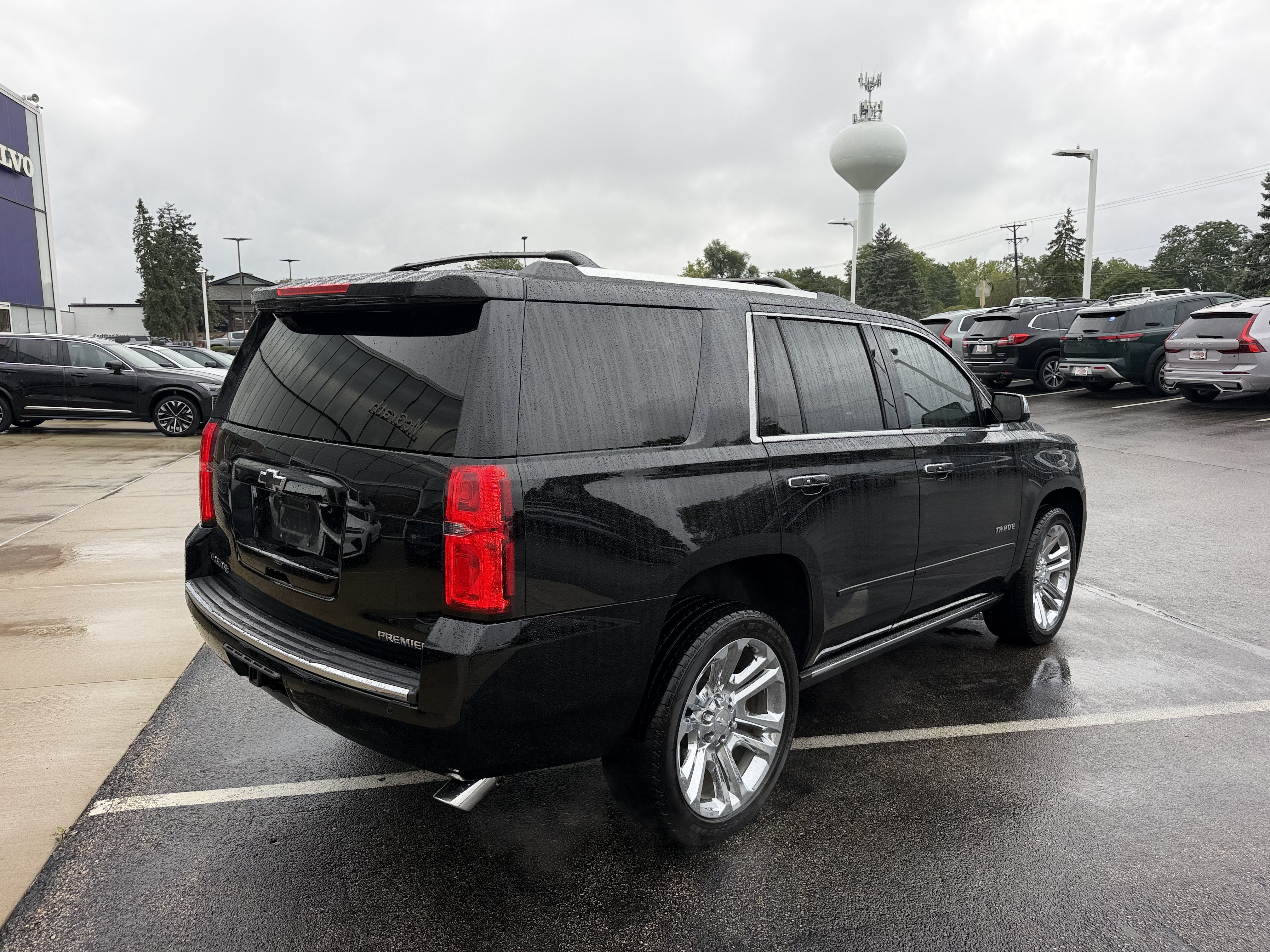 Used 2020 Chevrolet Tahoe Premier w/ Premier Plus Edition AWD/4WD image 4