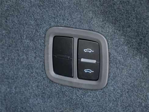 Certified 2026 Porsche Cayenne S AWD/4WD image 32
