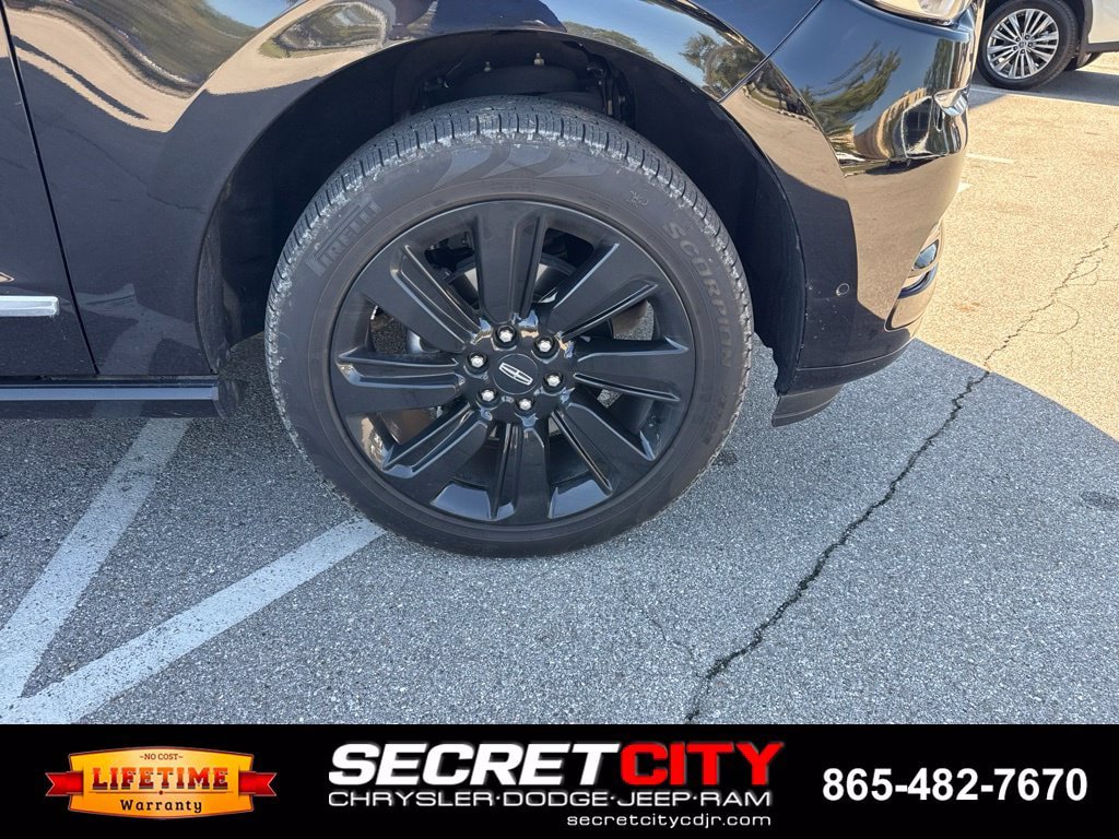 Used 2024 Lincoln Navigator L Reserve AWD/4WD image 10