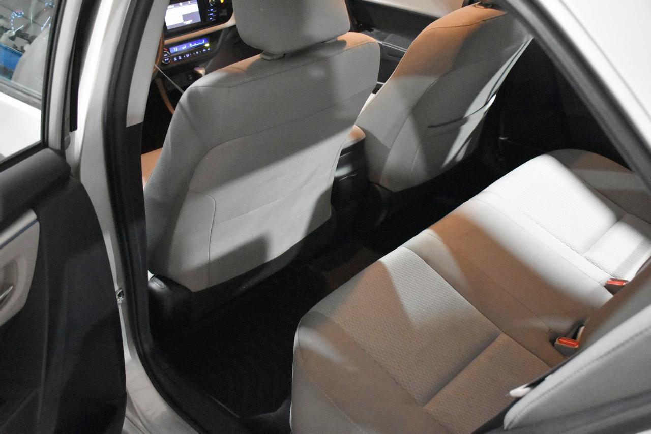 Used 2016 Toyota Corolla LE FWD image 40