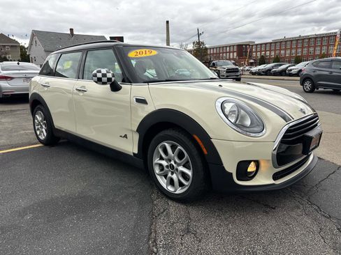 Used 2019 MINI Cooper Clubman ALL4 image 3