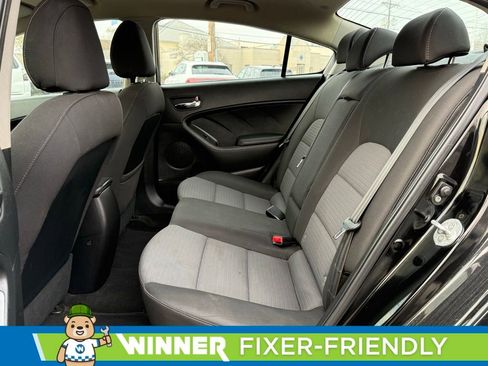 Used 2014 Kia Forte EX image 9