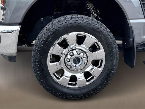 Certified 2024 Ford F250 Lariat w/ Lariat Ultimate Package image 8