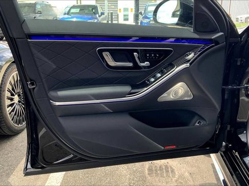 New 2025 Mercedes-Benz S 580 4MATIC Sedan image 15