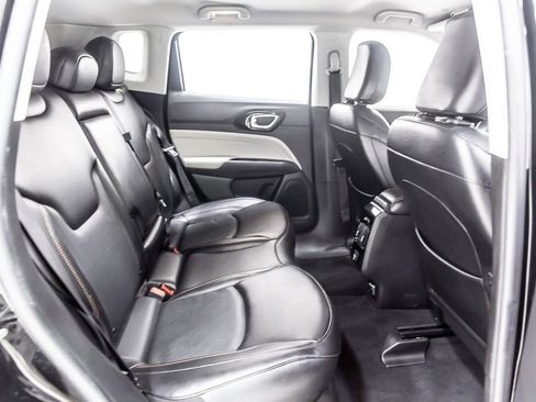 Used 2022 Jeep Compass Limited image 33