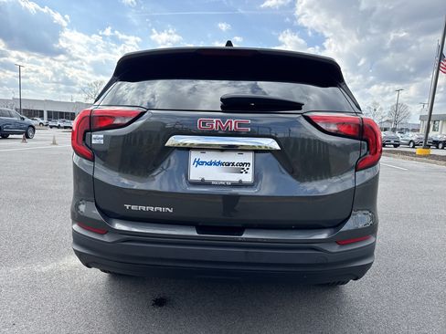 Used 2020 GMC Terrain SLE image 9