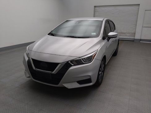 Used 2021 Nissan Versa SV w/ Trunk Package image 15