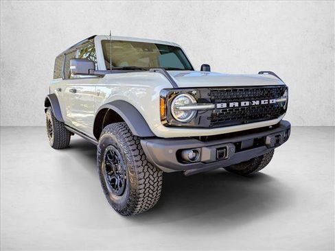 New 2025 Ford Bronco Badlands image 7