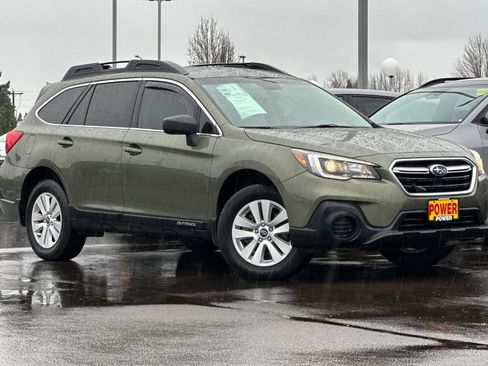 Used 2019 Subaru Outback 2.5i image 2