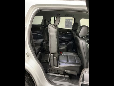 Used 2019 GMC Acadia SLT w/ Black Edition image 22
