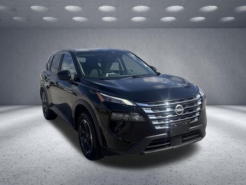 Used 2025 Nissan Rogue SV AWD/4WD image 8