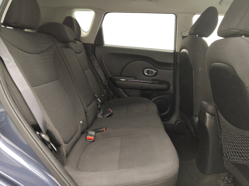 Used 2014 Kia Soul ! FWD image 19
