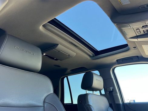 Used 2016 GMC Yukon Denali w/ Open Road Package image 22