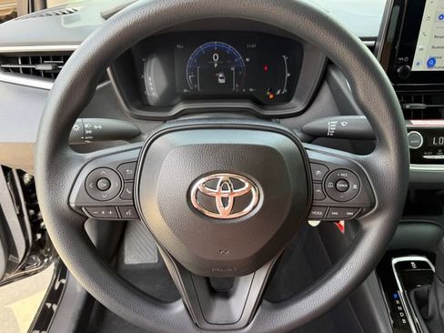 Used 2026 Toyota Corolla LE image 12