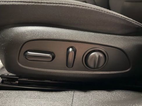 Used 2023 Chevrolet Malibu LT image 16