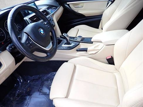Used 2017 BMW 330i xDrive Sedan AWD/4WD image 9
