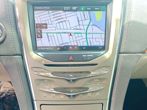 Used 2013 Lincoln MKX FWD image 34