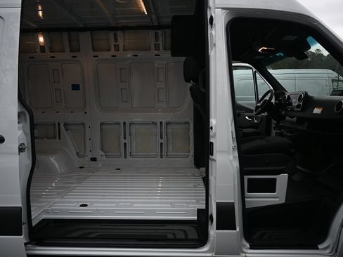 Used 2026 Mercedes-Benz Sprinter 3500 image 22