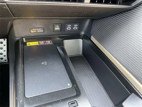 New 2026 Toyota Camry SE image 9