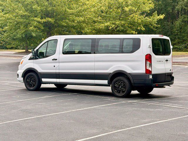 Used 2022 Ford Transit 350 XLT RWD image 4