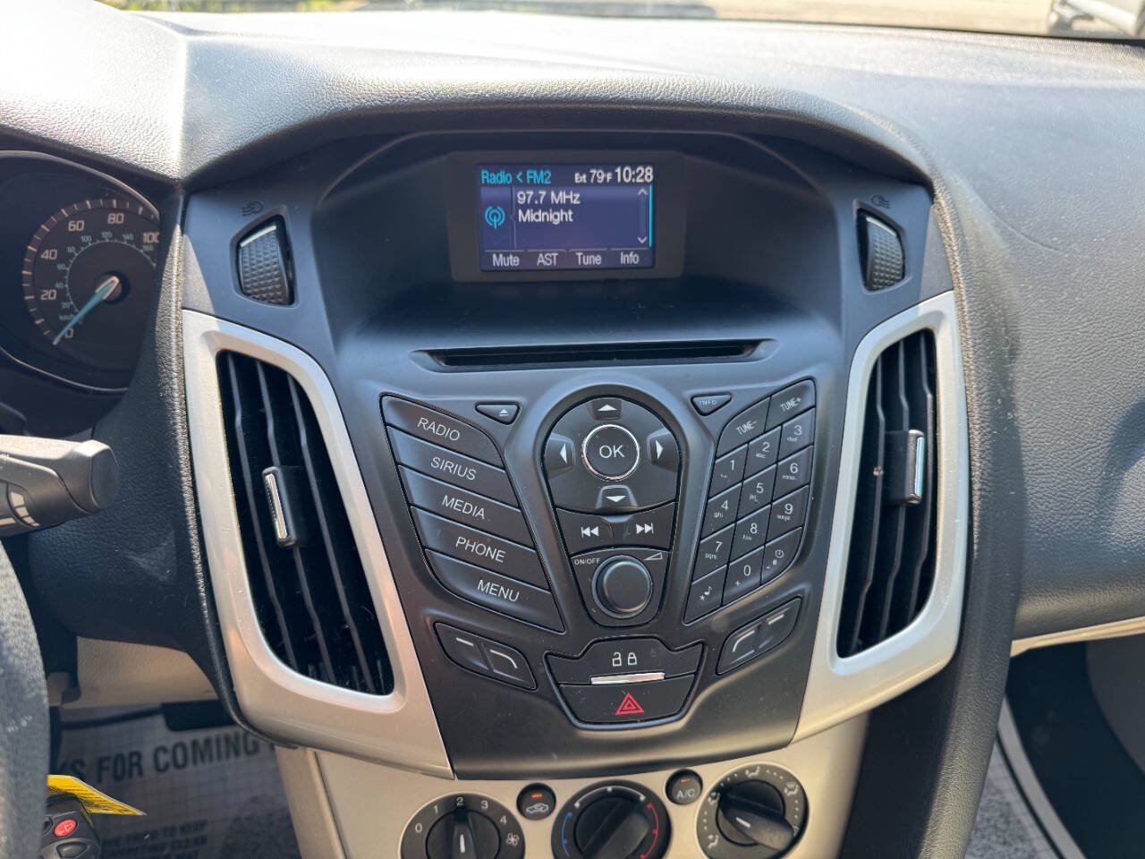 Used 2014 Ford Focus SE FWD image 18