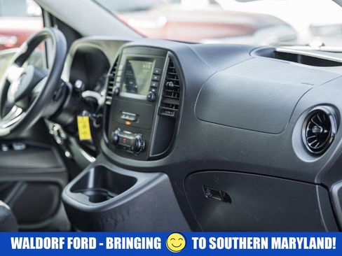 Used 2022 Mercedes-Benz Metris image 35