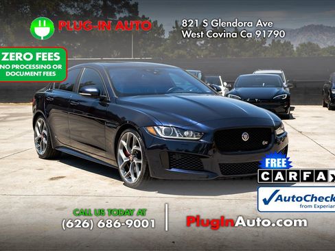 Used 2018 Jaguar XE S RWD image 3