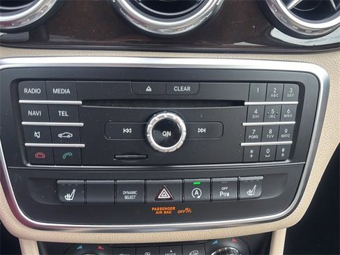 Used 2016 Mercedes-Benz GLA 250 image 27