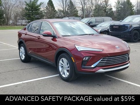 Certified 2025 Buick Envista Sport Touring w/ Advanced Safety Package FWD image 3