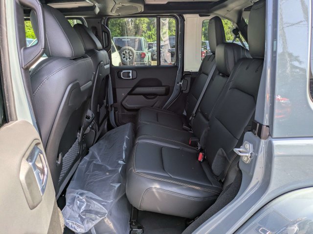 New 2026 Jeep Wrangler Unlimited Sahara AWD/4WD image 14