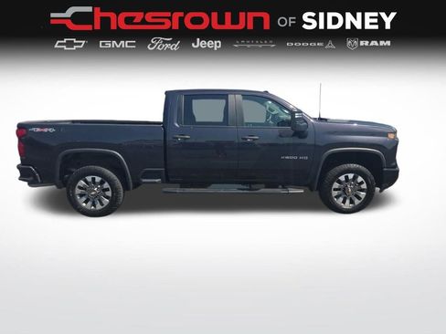 Used 2024 Chevrolet Silverado 2500 Custom w/ Custom Value Package AWD/4WD image 4