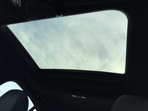 Used 2025 BMW 330i Sedan image 51