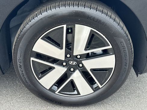 New 2026 Hyundai Ioniq 9 SEL AWD/4WD image 12