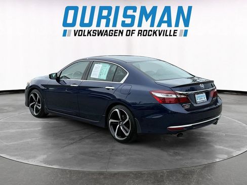 Used 2016 Honda Accord Sport image 4