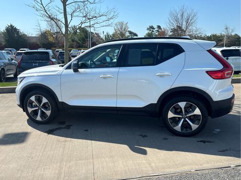 Used 2026 Volvo XC40 B5 Plus AWD/4WD image 26