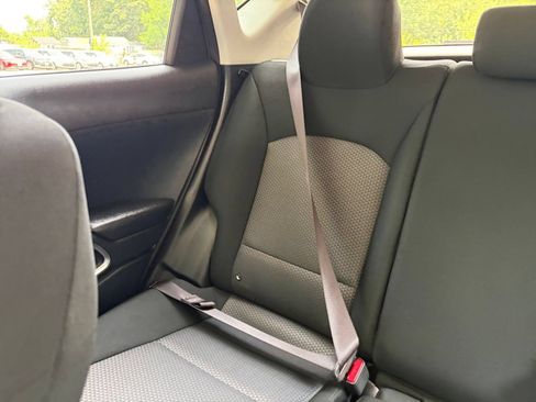 Used 2025 Kia Soul LX w/ LX Technology Package FWD image 37