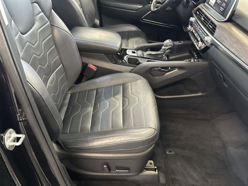 Used 2021 Kia Telluride SX w/ SX Prestige Package image 18