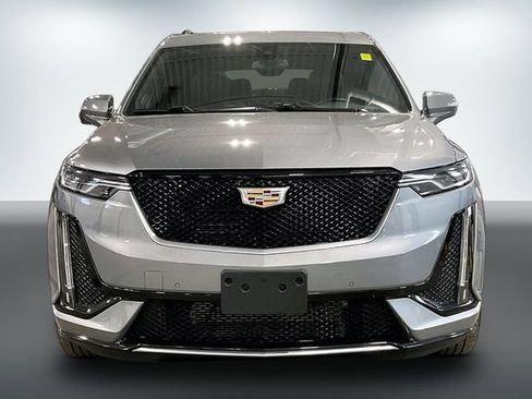 Used 2023 Cadillac XT6 Sport AWD/4WD image 2