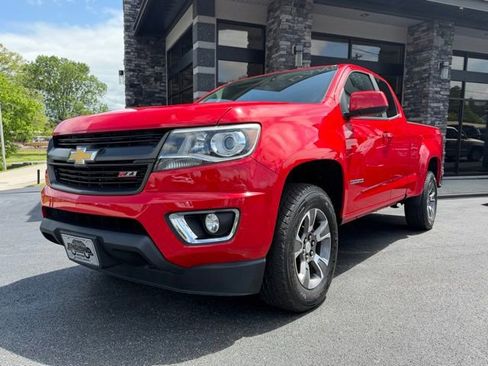 Used 2017 Chevrolet Colorado Z71 AWD/4WD image 16