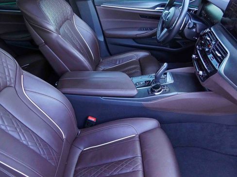 Certified 2022 BMW M550i xDrive w/ Executive Package image 12