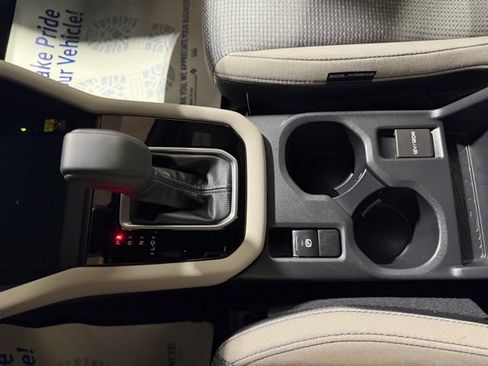 Certified 2025 Subaru Forester Premium AWD/4WD image 18