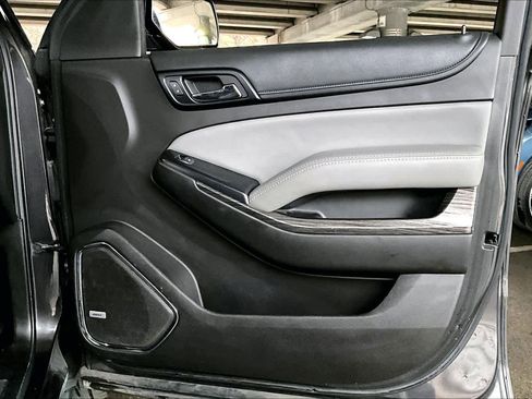 Used 2017 Chevrolet Tahoe LT image 23