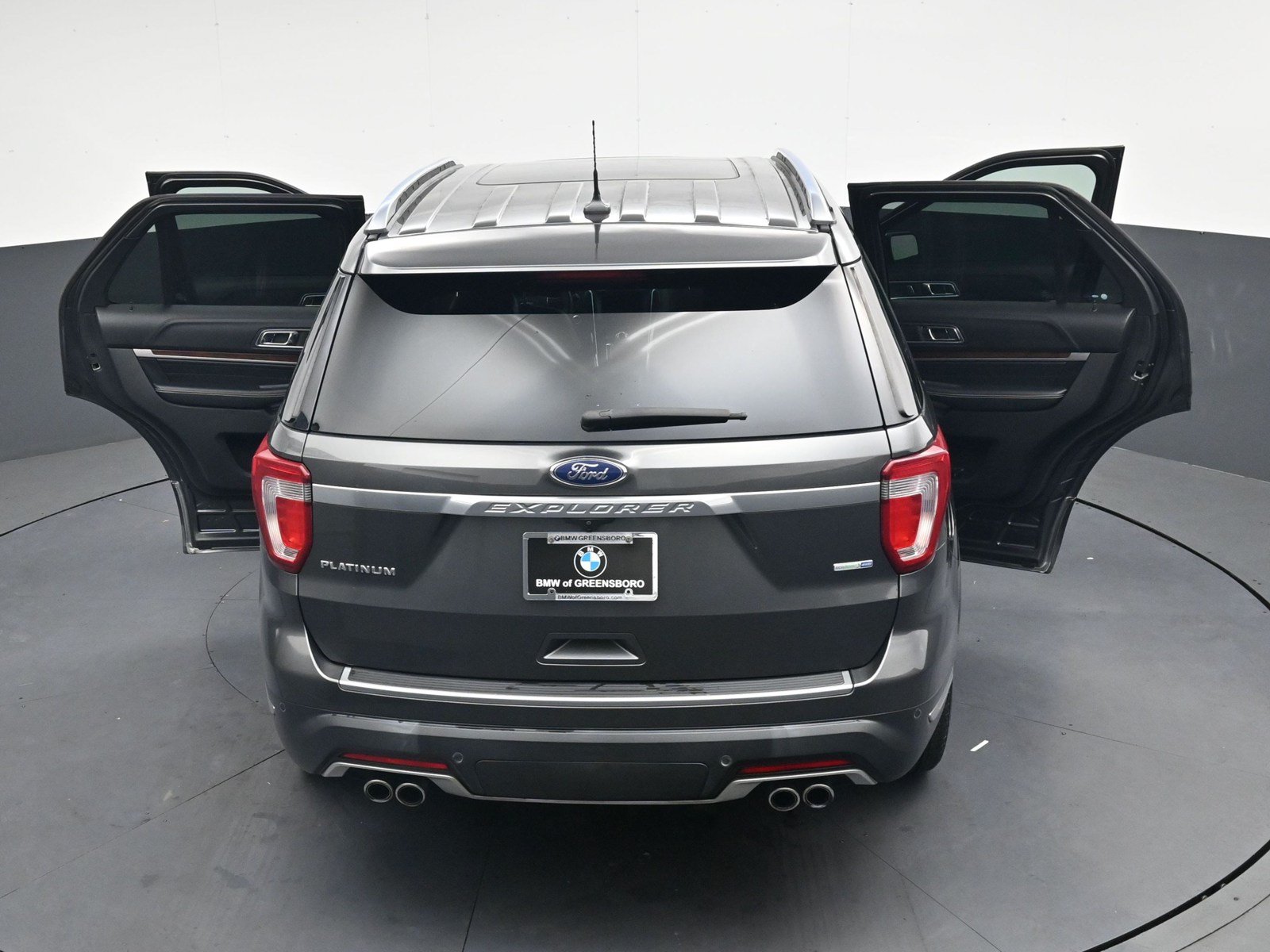 Used 2018 Ford Explorer Platinum AWD/4WD image 39