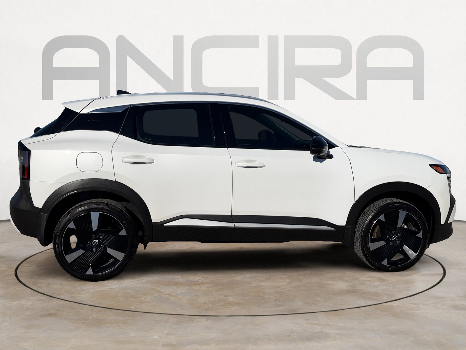 Used 2026 Nissan Kicks SR FWD image 13