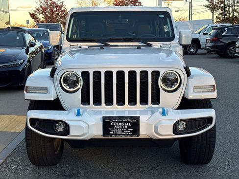 Used 2023 Jeep Wrangler Unlimited Sahara image 36