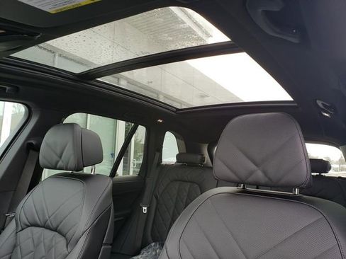 New 2026 BMW X5 M60i image 12