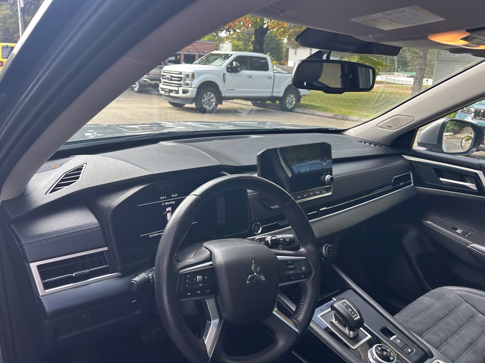 Used 2024 Mitsubishi Outlander SE AWD/4WD image 13